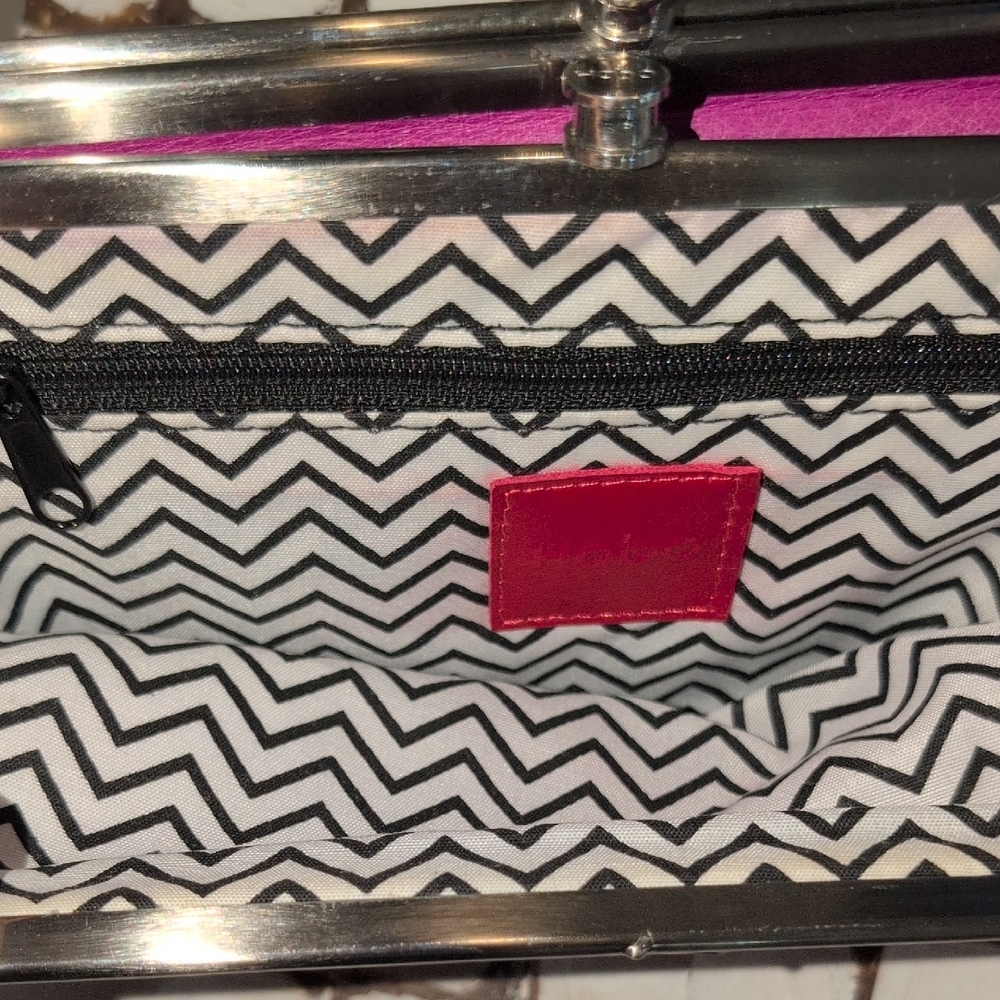 HOBO Magenta (Purple) Perforated Leather Kiss-Lock Clutch Or Wallet - Picture 6 of 14